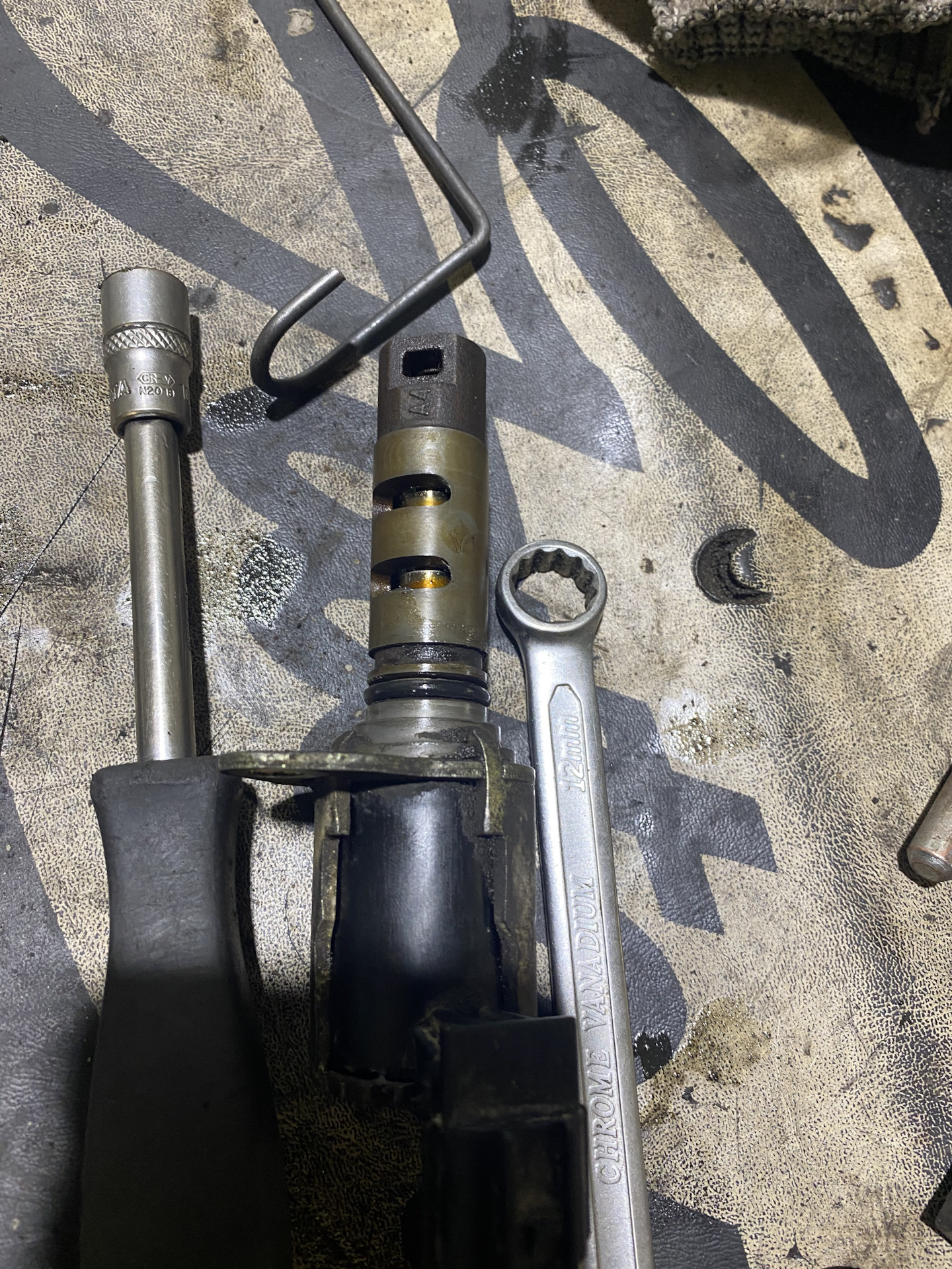 Течь клапана vvti — Toyota Corolla RunX, 1,5 л, 2001 года | визит на ...