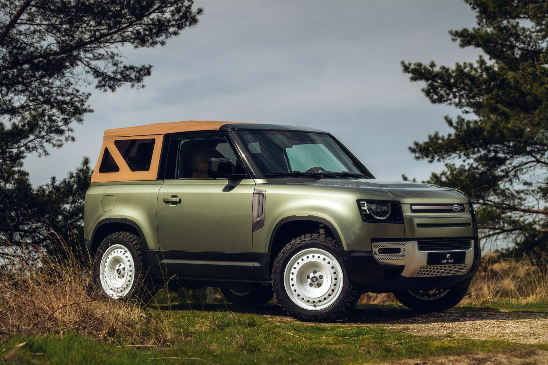 Land Rover Defender кабриолет