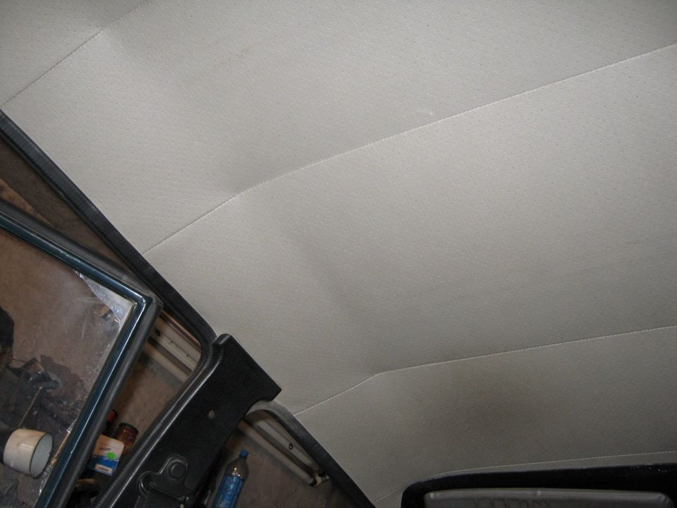 Жигулевская сетка потолок. — Москвич 2141