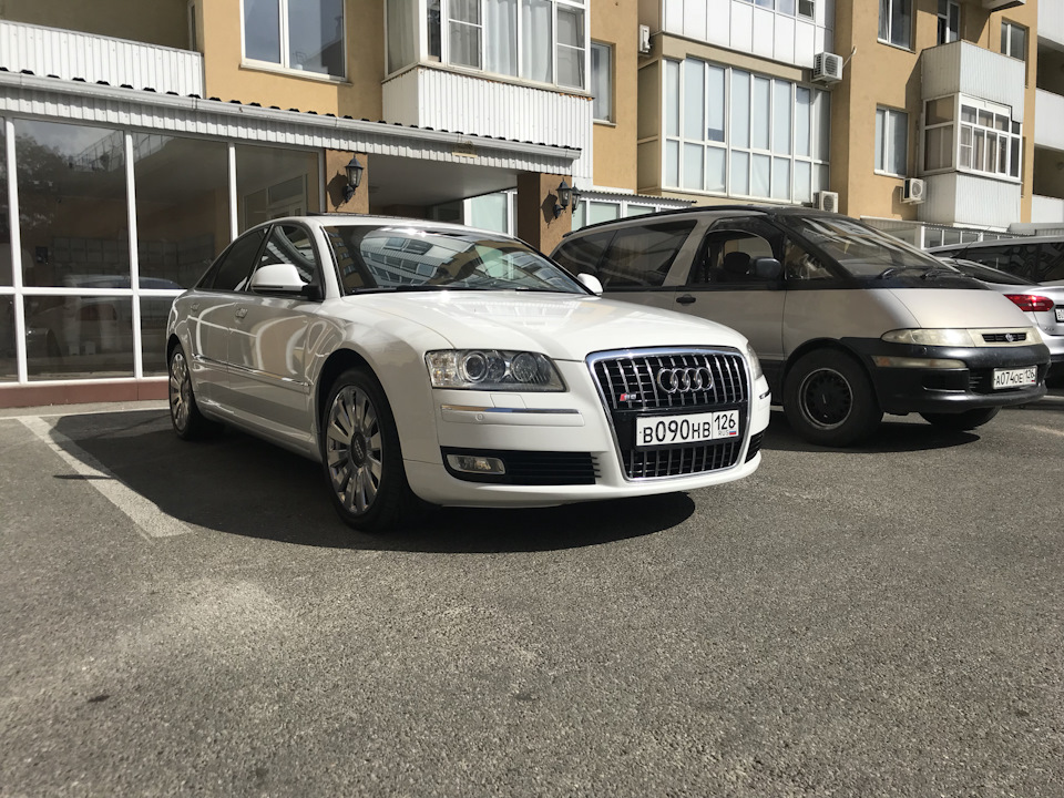 Иногда не поднимается стрелка тахометра лежит на 0 — Audi A8 (D3), 4,2 ...
