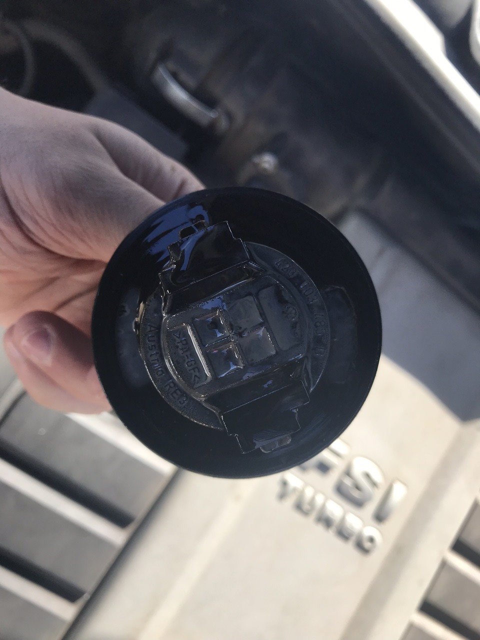 Белый налет на маслозаливной пробке — Часть 2 (потеплело) — Skoda ...