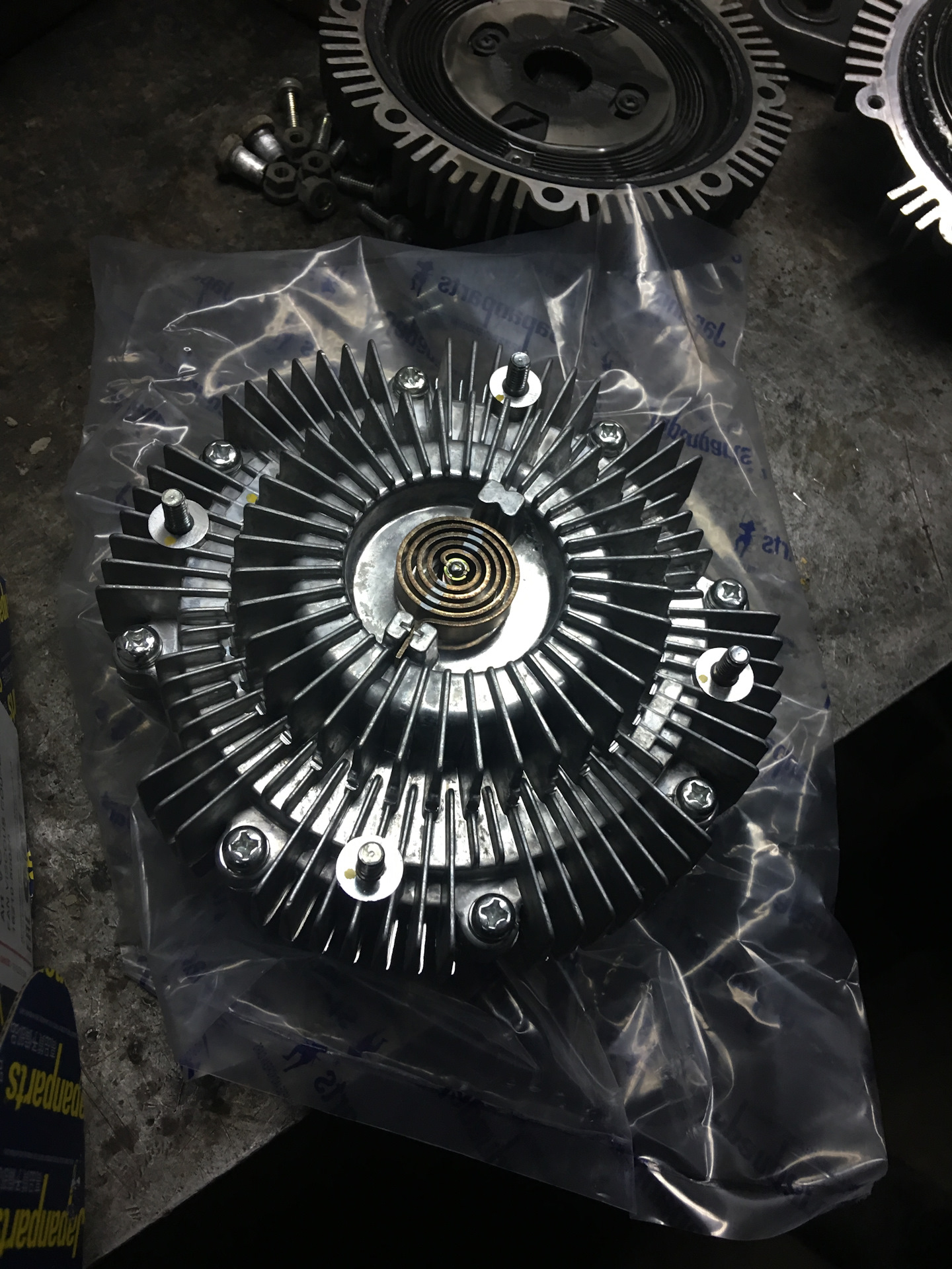 вискомуфта ленд крузер 100. замена виско муфты на лан крузер 200 2016 г. вискомуфта вентилятора ленд крузер 100. вискомуфта ленд крузер 100. замена вискомуфты крузак 200 двигатель 4,6.