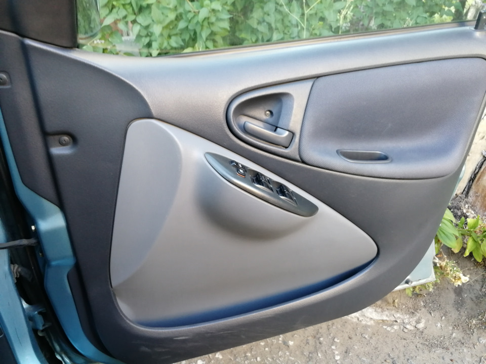 Фото в бортжурнале Toyota Vitz (10)