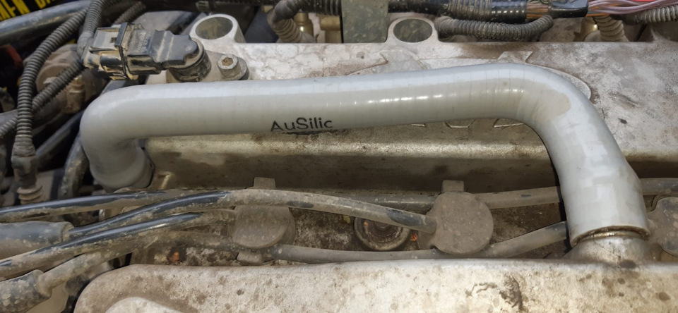 Замена патрубка вентиляции картерных газов vortex (Chery fora a21) — DRIVE2