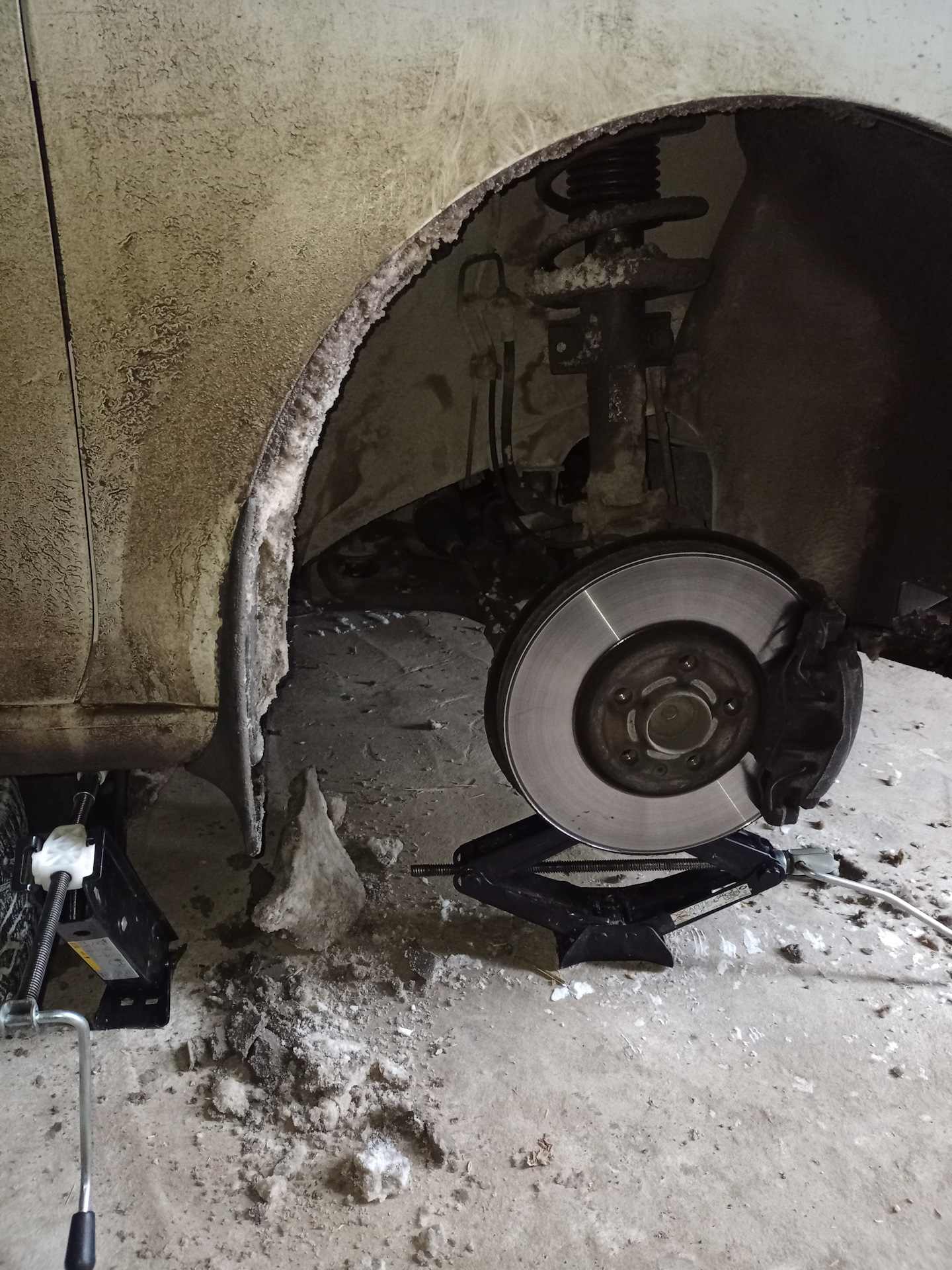 Втулки стабилизатора больше не скрипят. — Skoda Rapid (1G), 1,6 л, 2014 ...