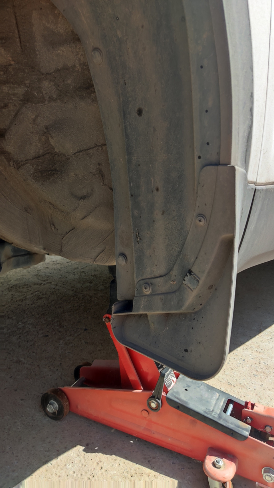 Фото в бортжурнале Chery Tiggo 4 (2024)