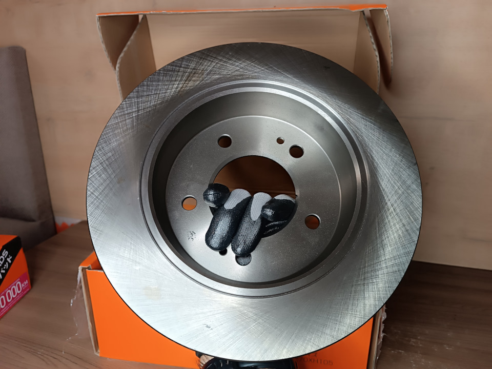 могут ли быть тормозные диски. могут ли быть тормозные диски. 6. тормозной диск с суппортом спереди изношенное. могут ли быть тормозные диски.