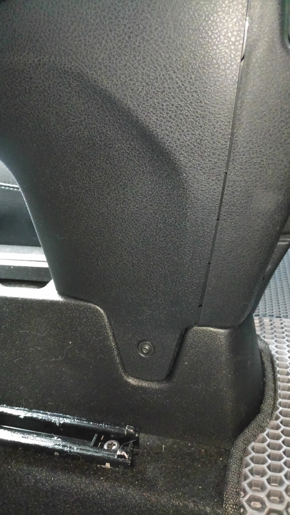 037.Снятие подлокотника — Lada XRAY Cross, 1,8 л, 2019 года | просто ...