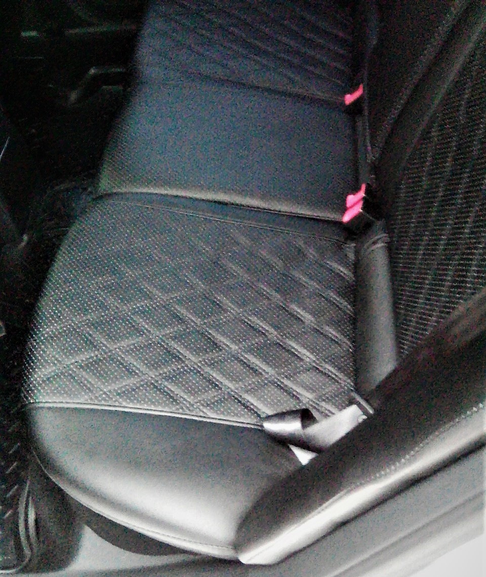 Экокожа — Skoda Octavia A5 Mk2, 1,6 л, 2012 года | тюнинг | DRIVE2