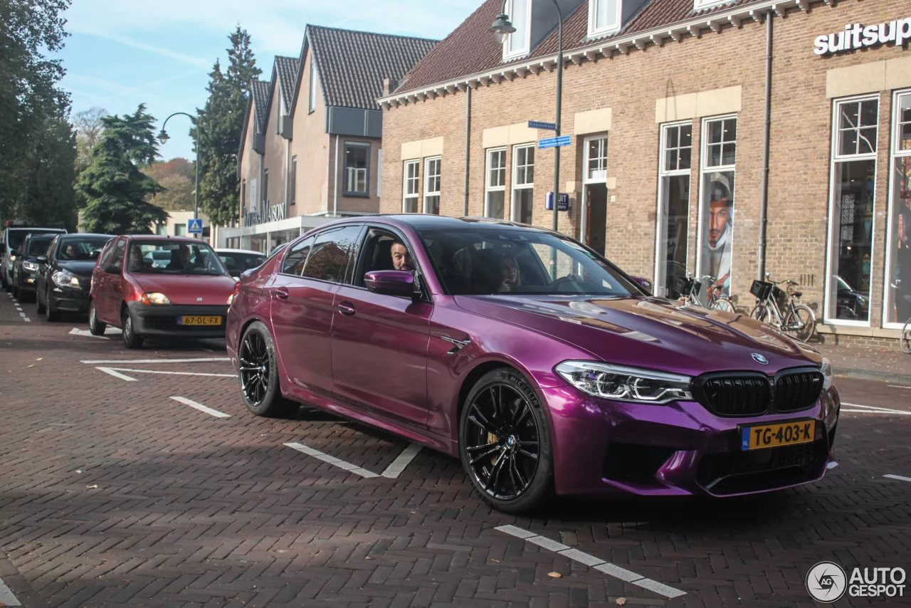 BMW m5 Purple