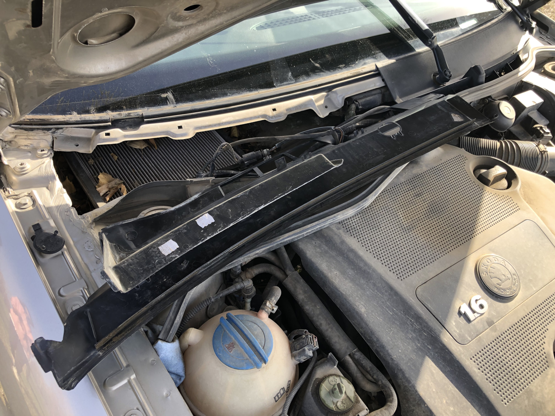 Салонный фильтр — Skoda Octavia A4 Mk1, 1,6 л, 2009 года | расходники ...