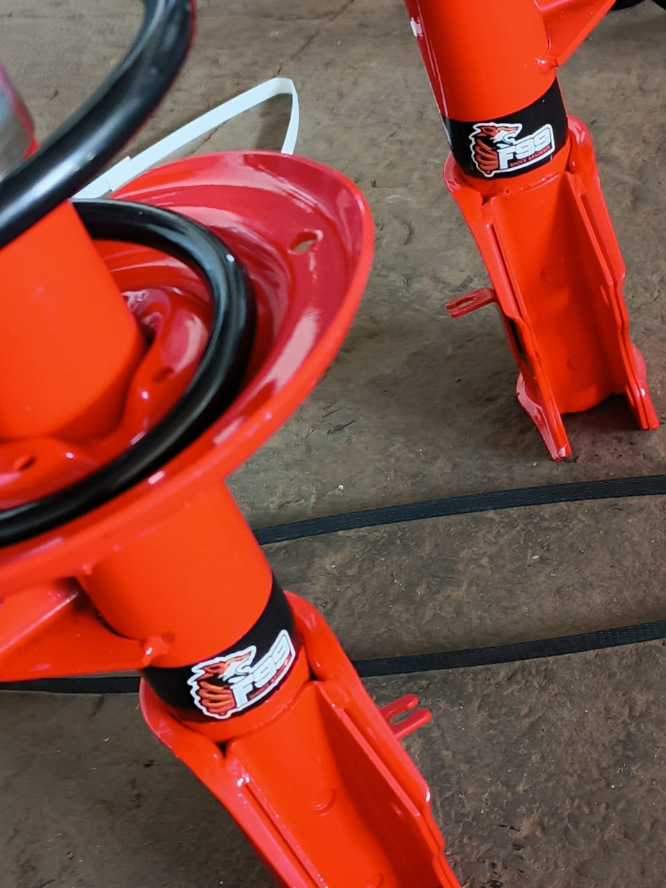 Красненькие, красивенькие. — Lada Vesta (1G)