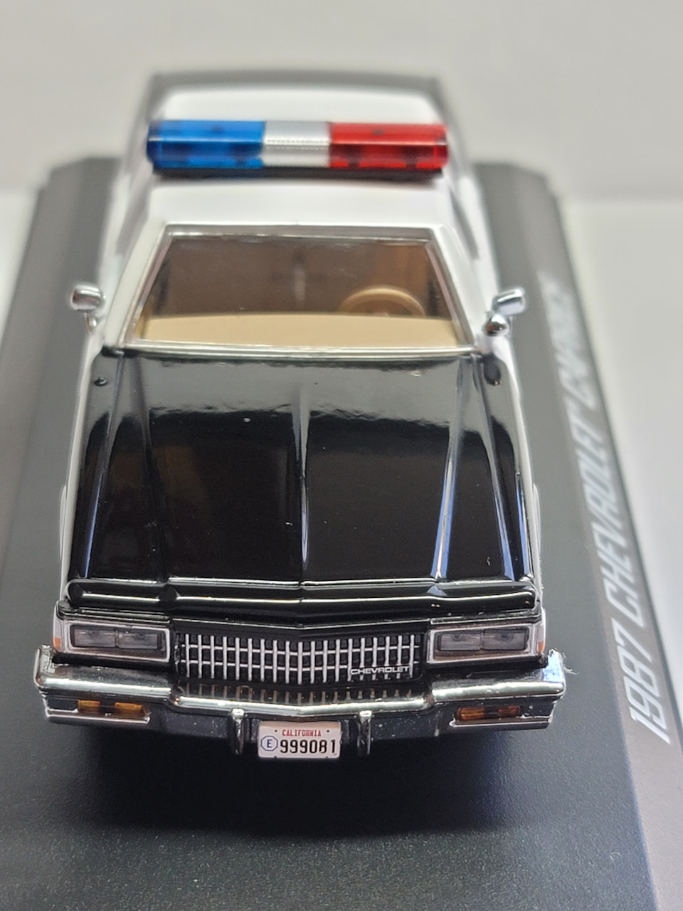 Chevrolet Caprice Metropolitan Police 1987 из к/ф Терминатор 2 Судный день  — Сообщество «Масштабные Модели» на DRIVE2