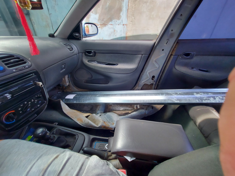 Отдаю авто на поварку коробов и вытяжку стойки — Daewoo Nubira I, 1,6 л ...