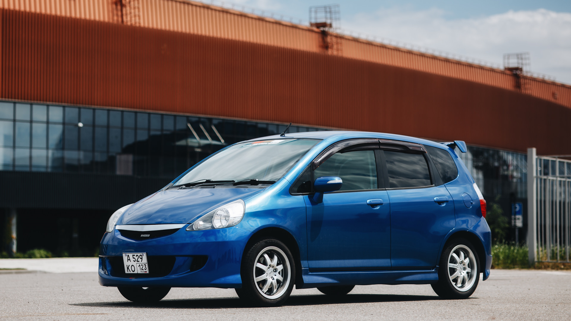 Honda Fit (1G) 1.5 бензиновый 2002 | Pepsi на DRIVE2