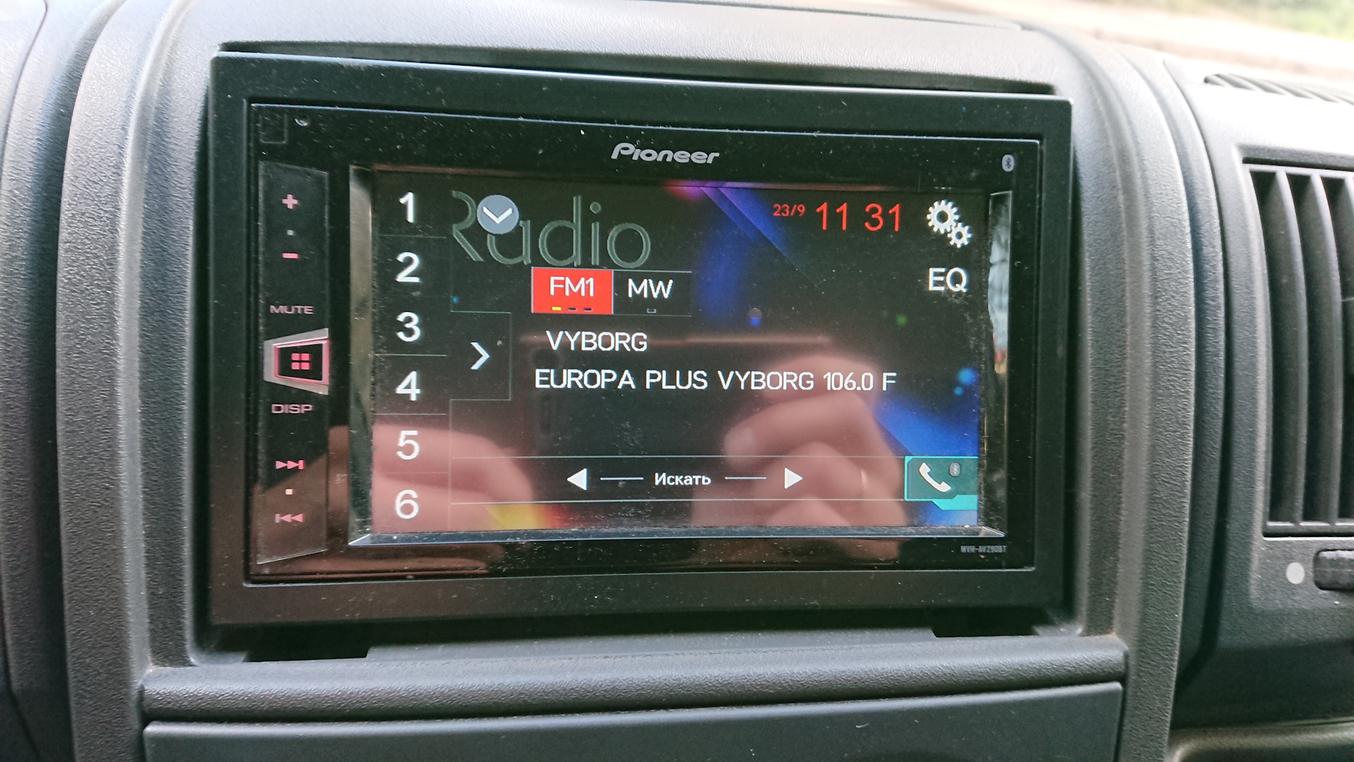 Заменил гу на Pioneer mvhav290bt — Peugeot Boxer (2G), 2,2 л, 2008