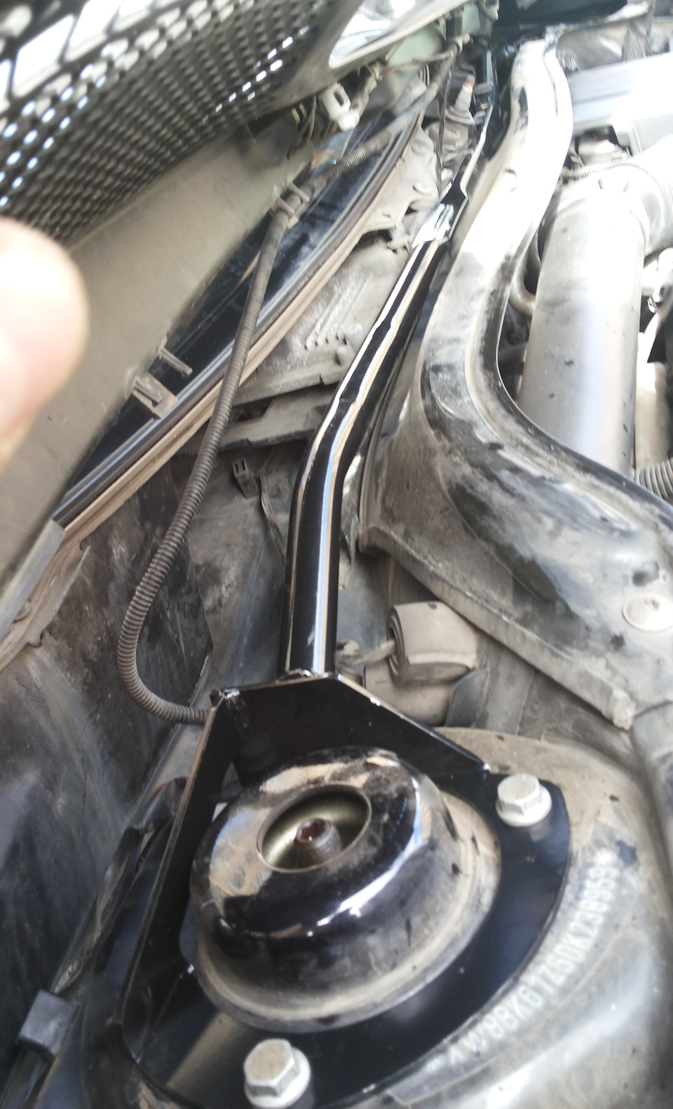 Распорка передних стоек — Skoda Octavia A5 Mk2, 1,8 л, 2012 года ...