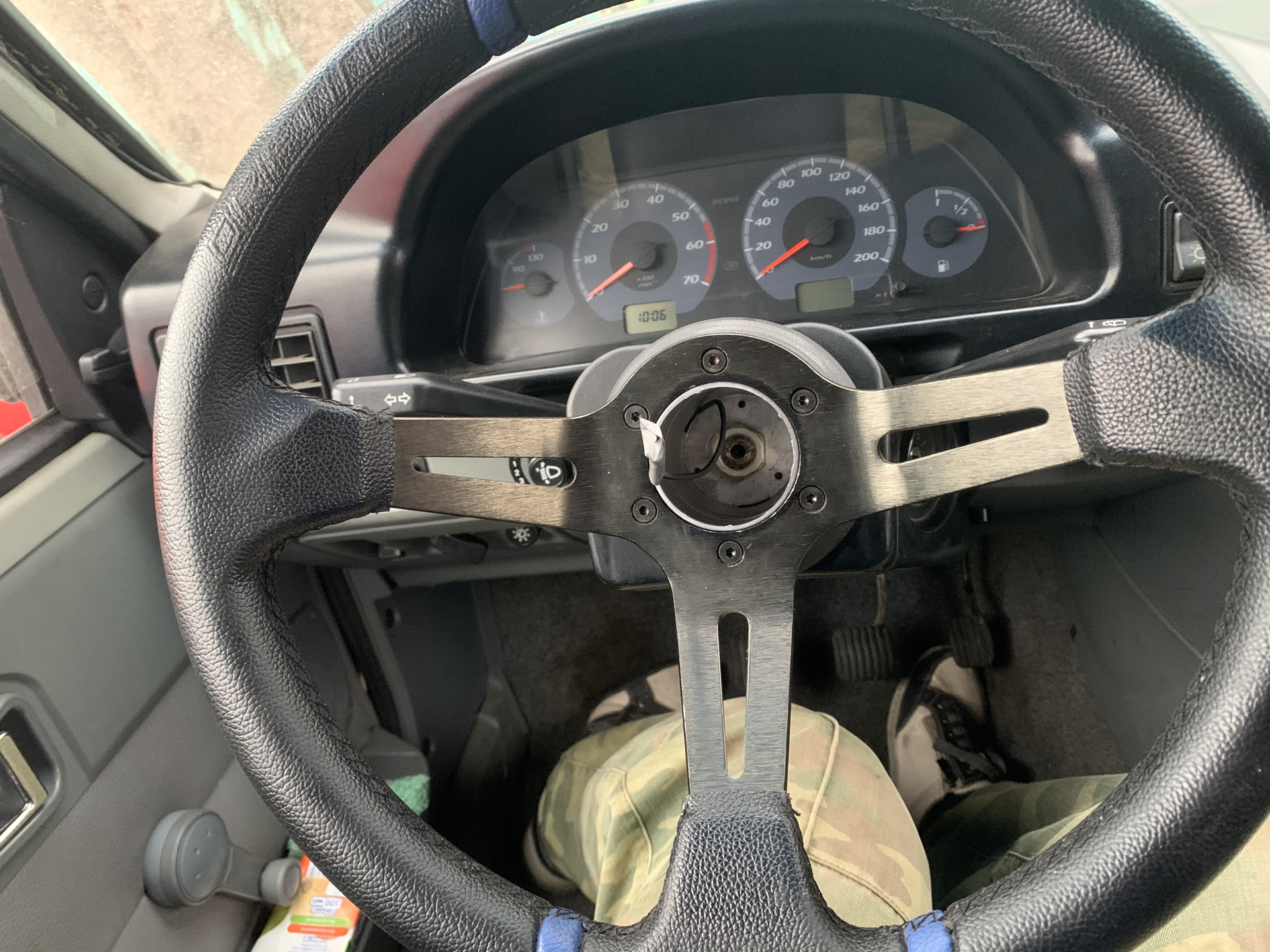 Поворачивает руль. Руль от гранты на ваз 2104. Руль ваз 2108 на ваз 2107. Руль от ваз 2107 на мтз. Не определяется руль.