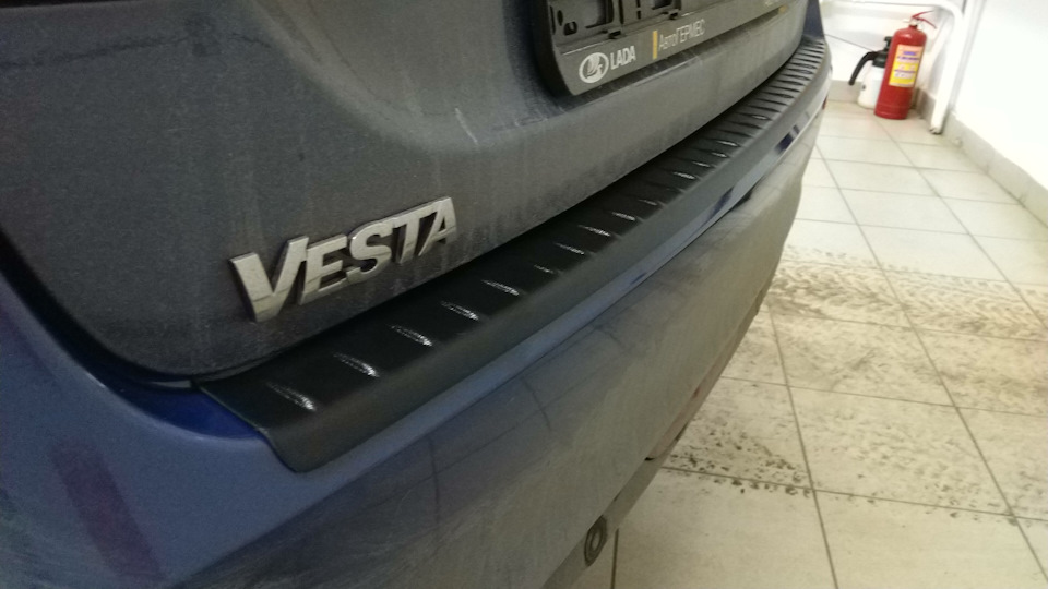 Накладка на задний бампер, на пороги. — Lada Vesta SW (1G), 1,6 л, 2018 ...