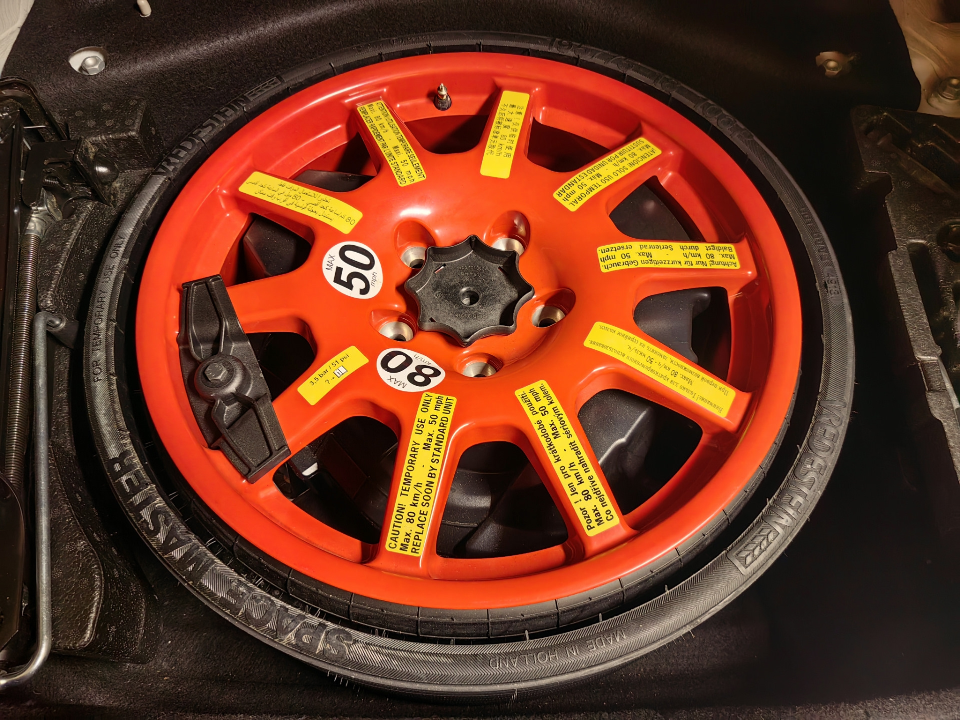 Фото в бортжурнале Porsche Cayenne (2G) 958. Запчасти на фото: Maxxis MA-AS