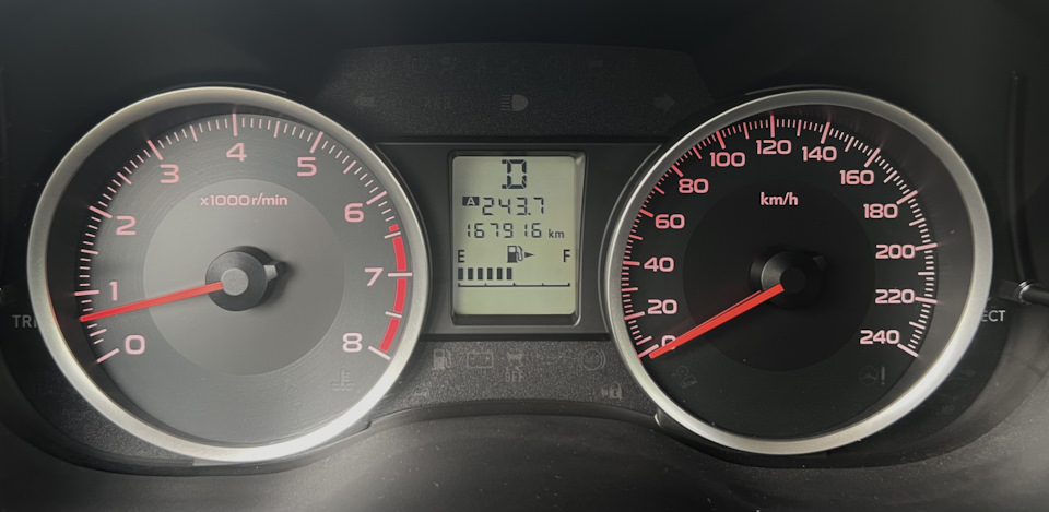 Пробег на память — Subaru Forester (SJ). Запчасти на фото: 1601Z0