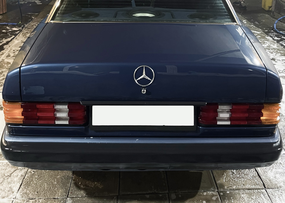 Очистка кузова глиной Soft99 — Mercedes-Benz 190 (W201), 2 л, 1990 года ...