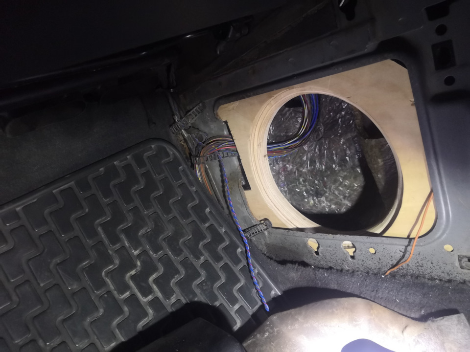 Проставки под 16е динамики на BMW 5 series (E34). | 1 500 ₽ в городе ...