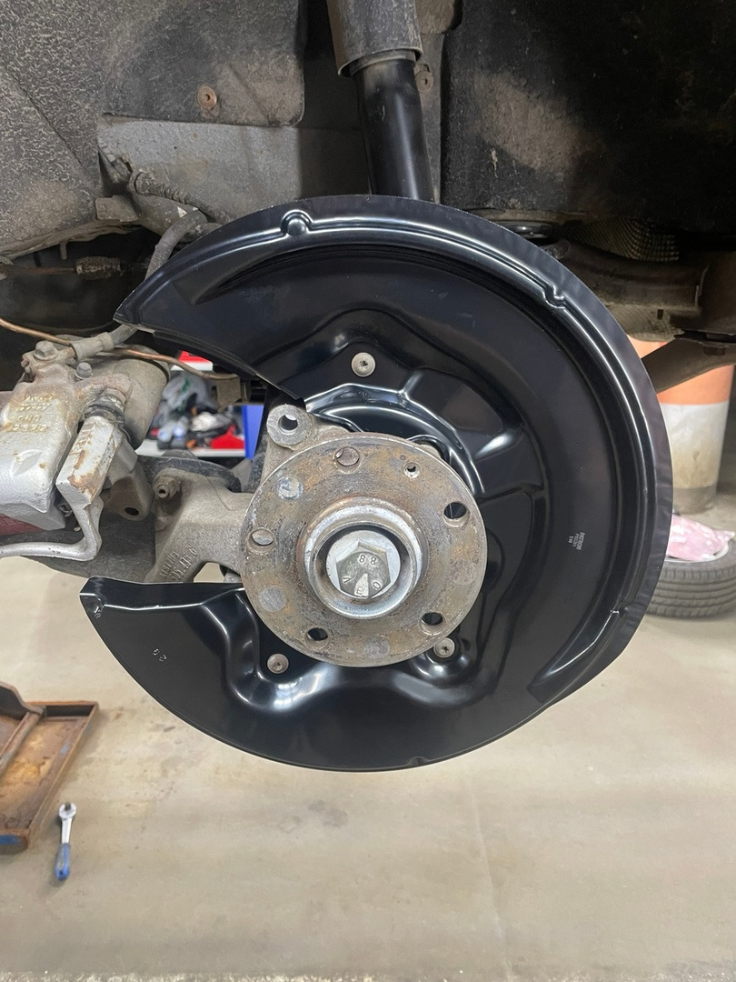 Щитки Patron — Volkswagen Passat Variant (B6)