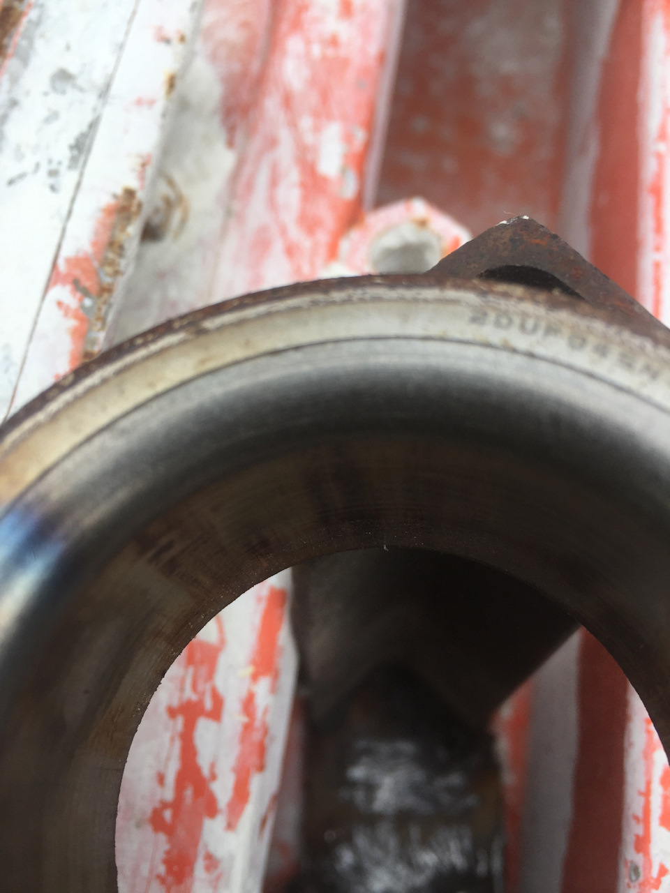 Это с завода. — SsangYong Rexton (2G)