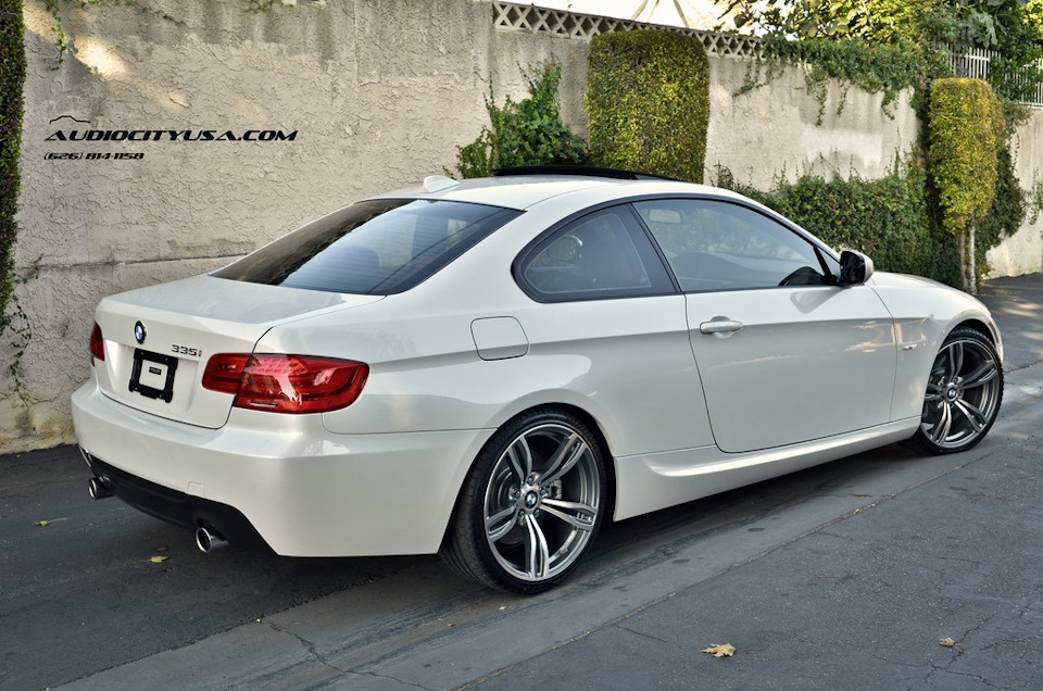 BMW e92 White