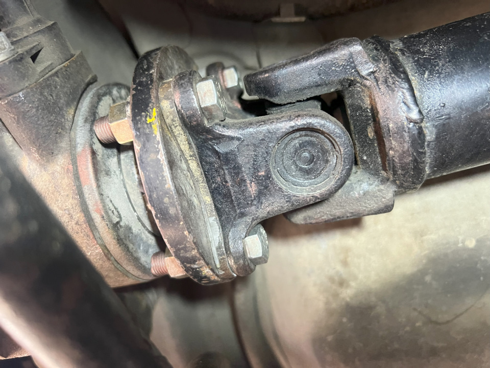 Фото в бортжурнале Nissan Laurel (C35)