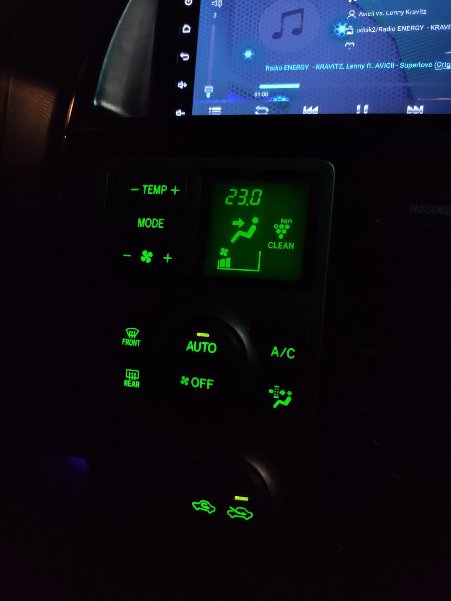 Инверсия цветов дисплея климата — Toyota Ractis (1G), 1,5 л, 2007 года ...