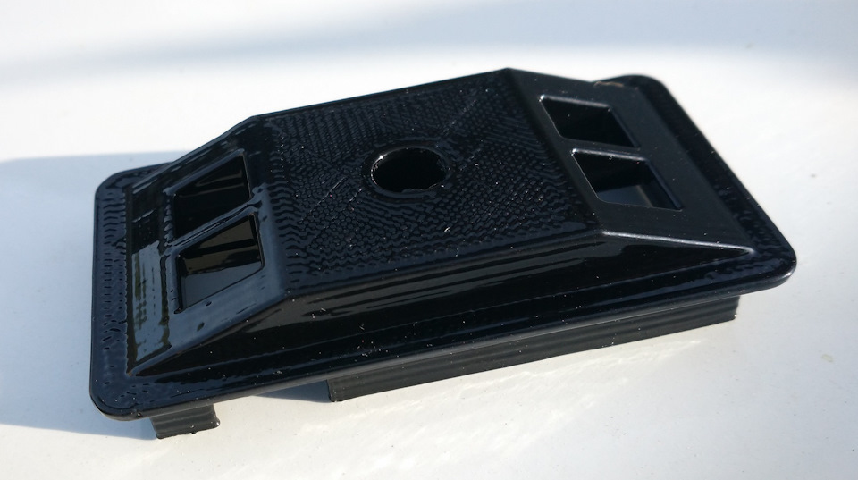 другой вариант для встраивания в консоль/панель — Renault Koleos (1G)