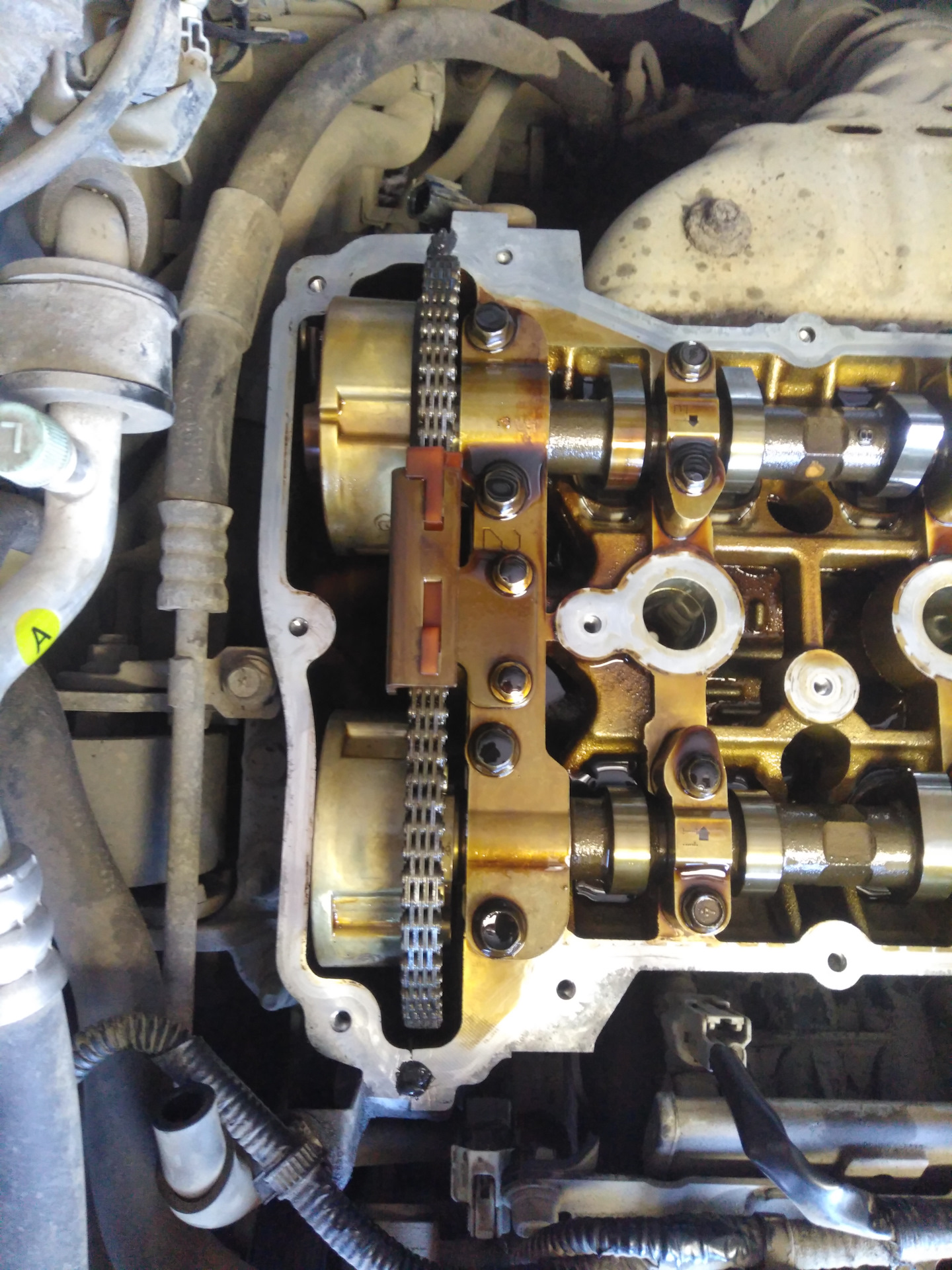 клапанная крышка митсубиси аутлендер xl 2. 4. 4 клапанная крышка. Outlander xl 2. замена клапанной крышки митсубиси 2.