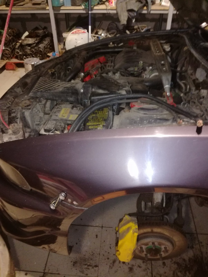 Перенос АКБ в багажник ч.1, ступичный подшипник, тормозные диски ...