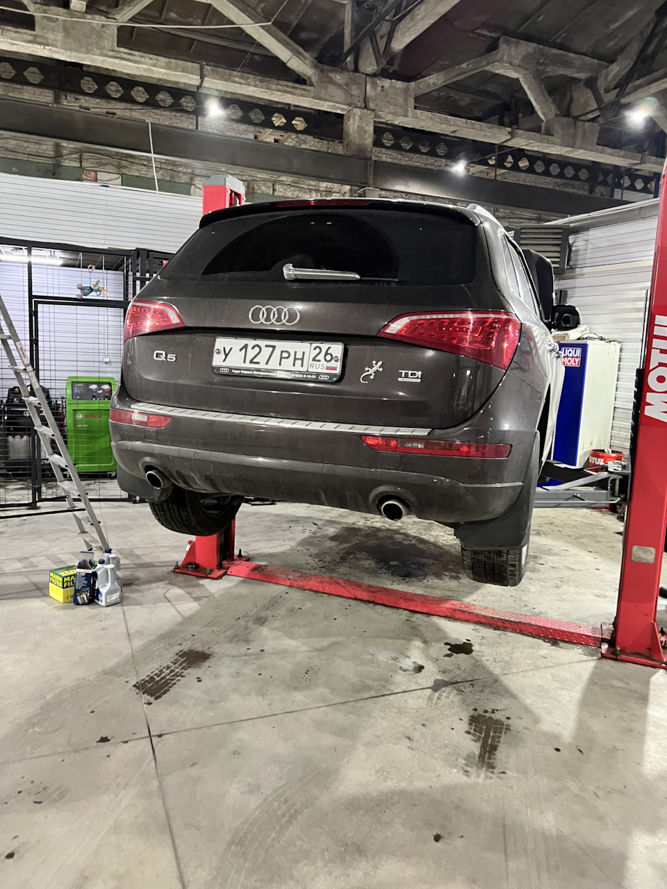 Замена масла в роботизированной коробке Audi Q5 Vw 0b5 — Motul Team на  DRIVE2