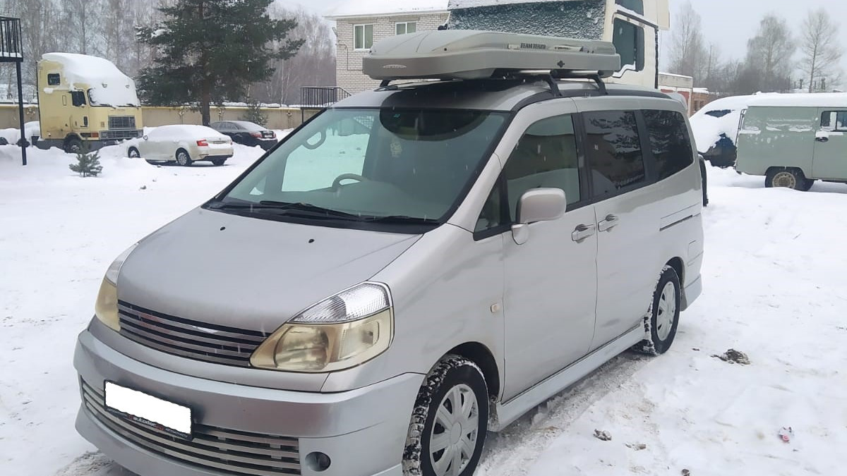 Nissan Serena c24