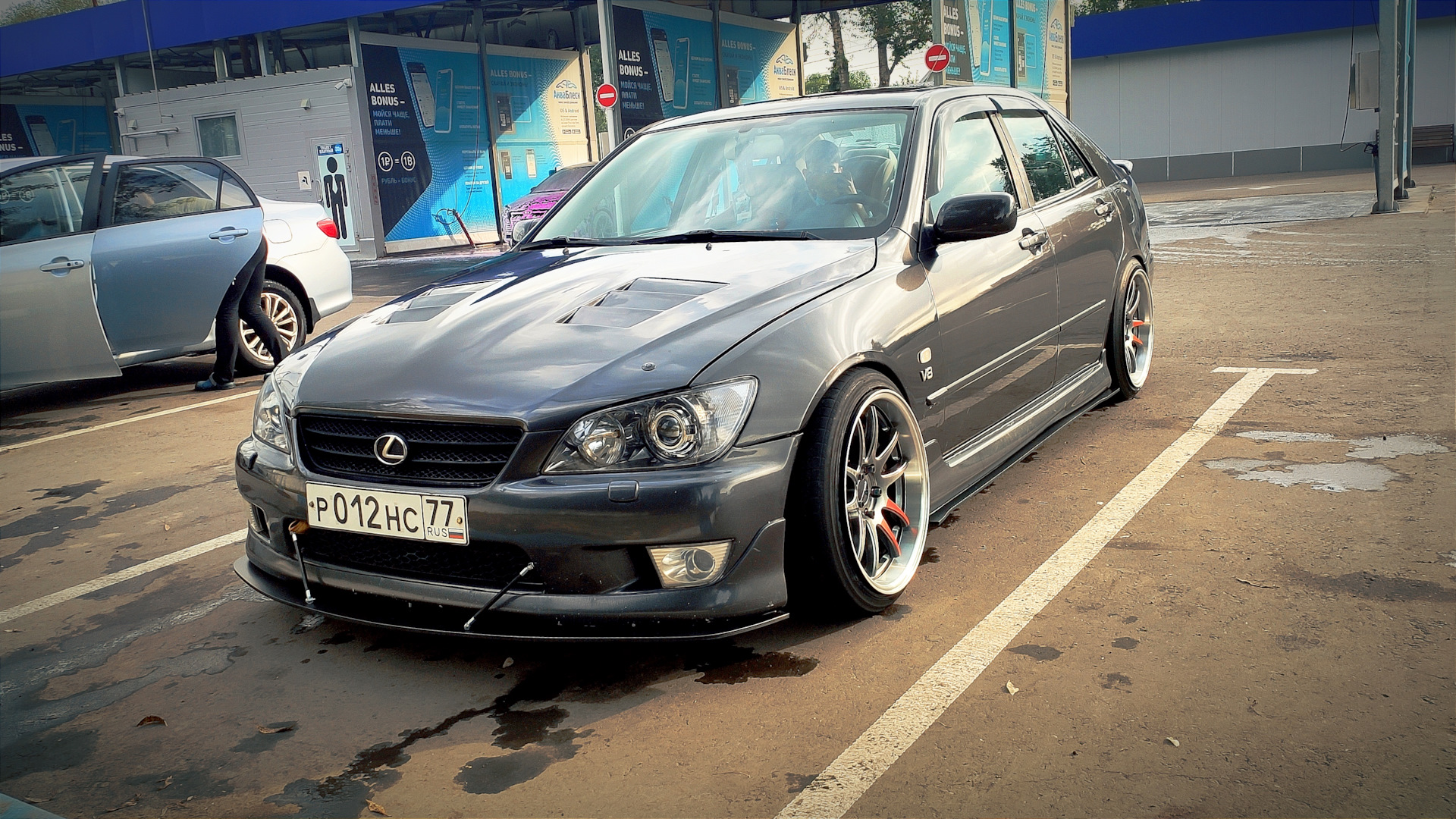 Lexus IS 2.0 бензиновый 2002 | 1G compressor →1UZ-FE V8 на DRIVE2