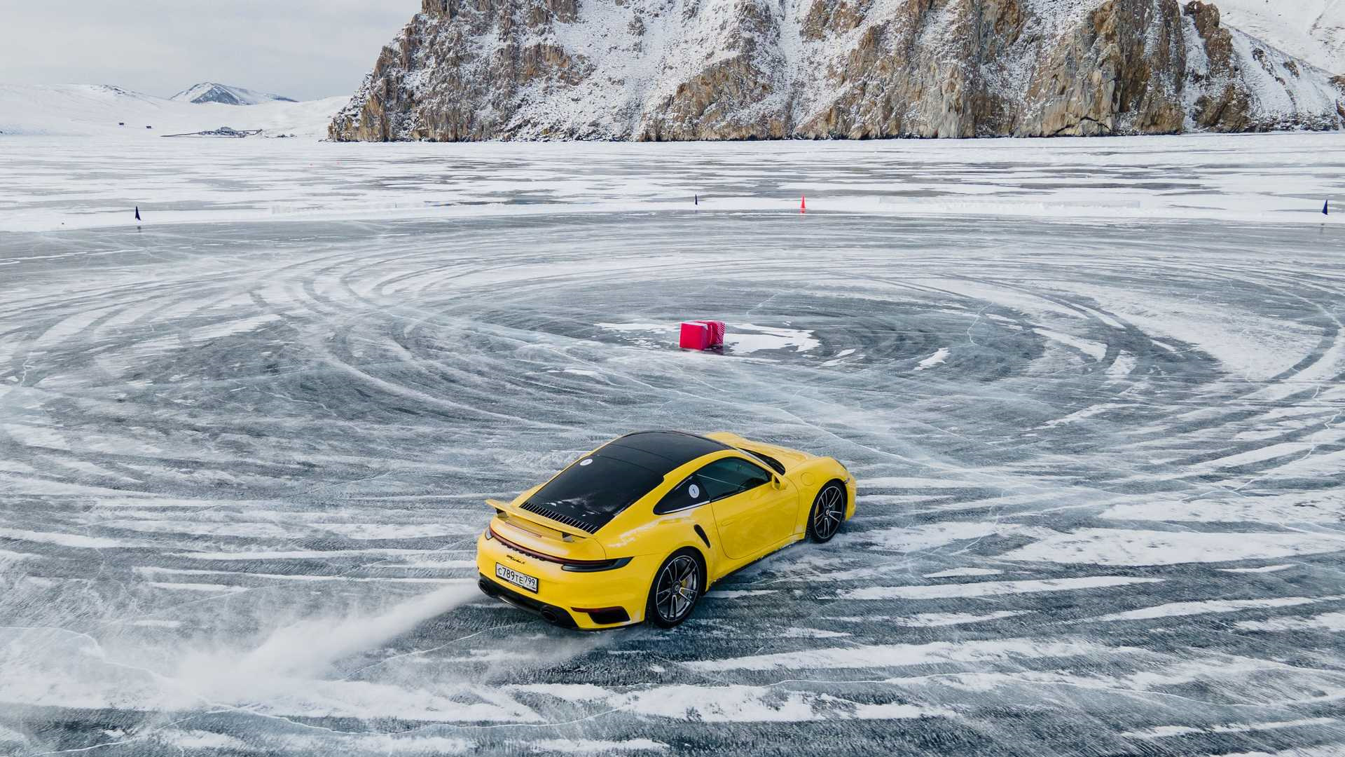 Можно на машине на лед
