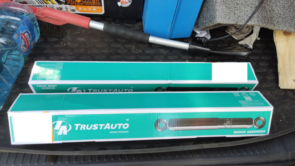 Задние амортизаторы Trustauto TA11006R, как всегда на тест — Toyota ...