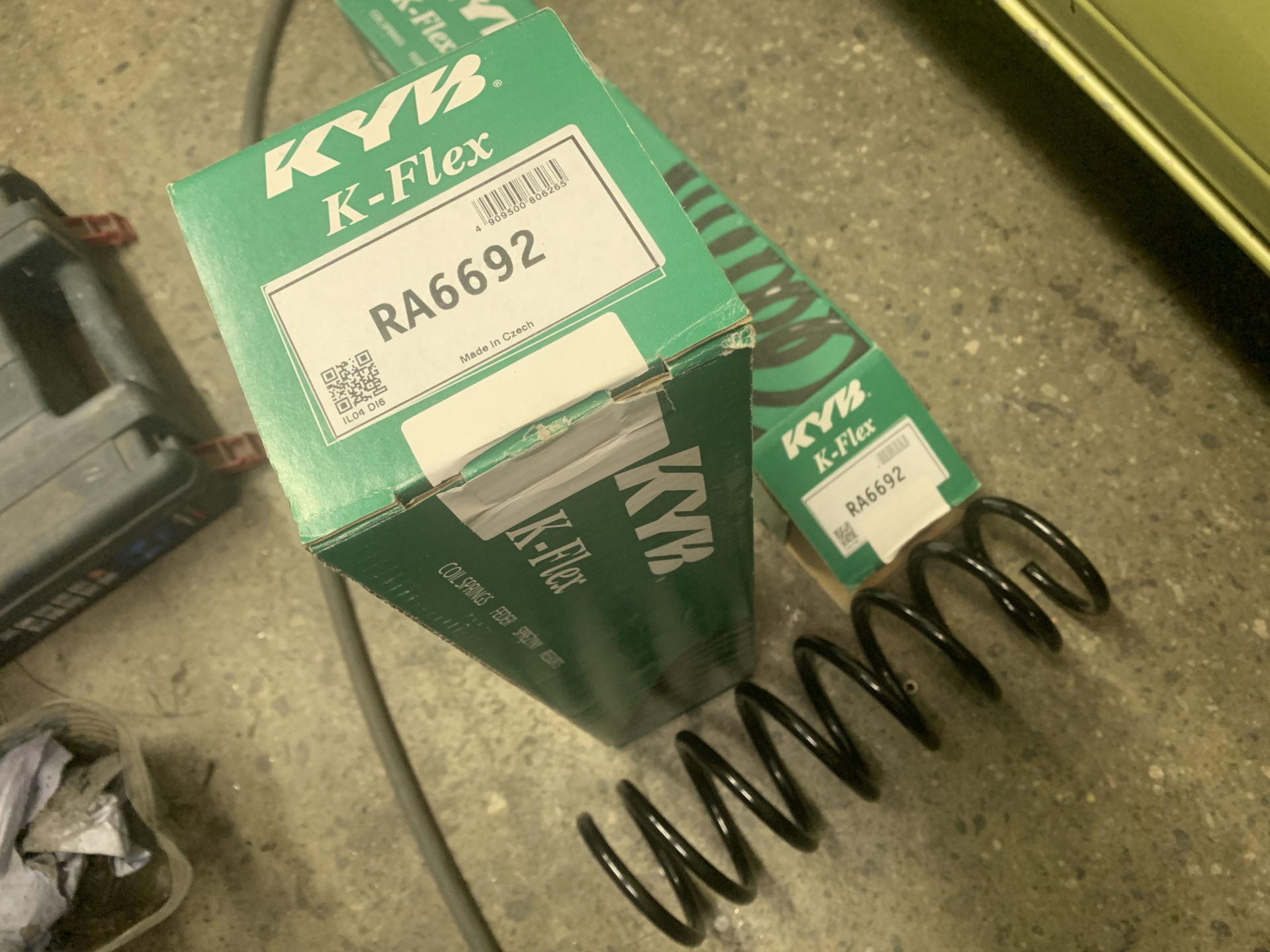 Задние пружины K-Flex — Ford C-Max I, 2 л, 2007 года | поломка | DRIVE2