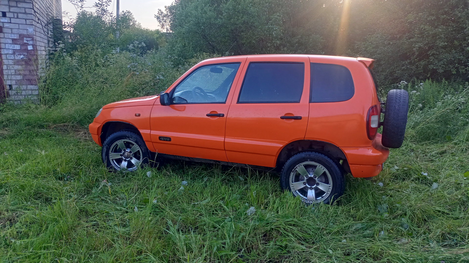 Chevrolet Niva 1.7 бензиновый 2005 | Апельсинка 2.0 на DRIVE2