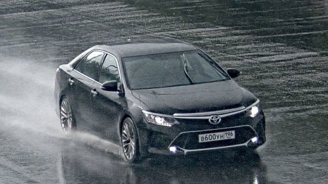 Toyota Camry - Hakuna Matata