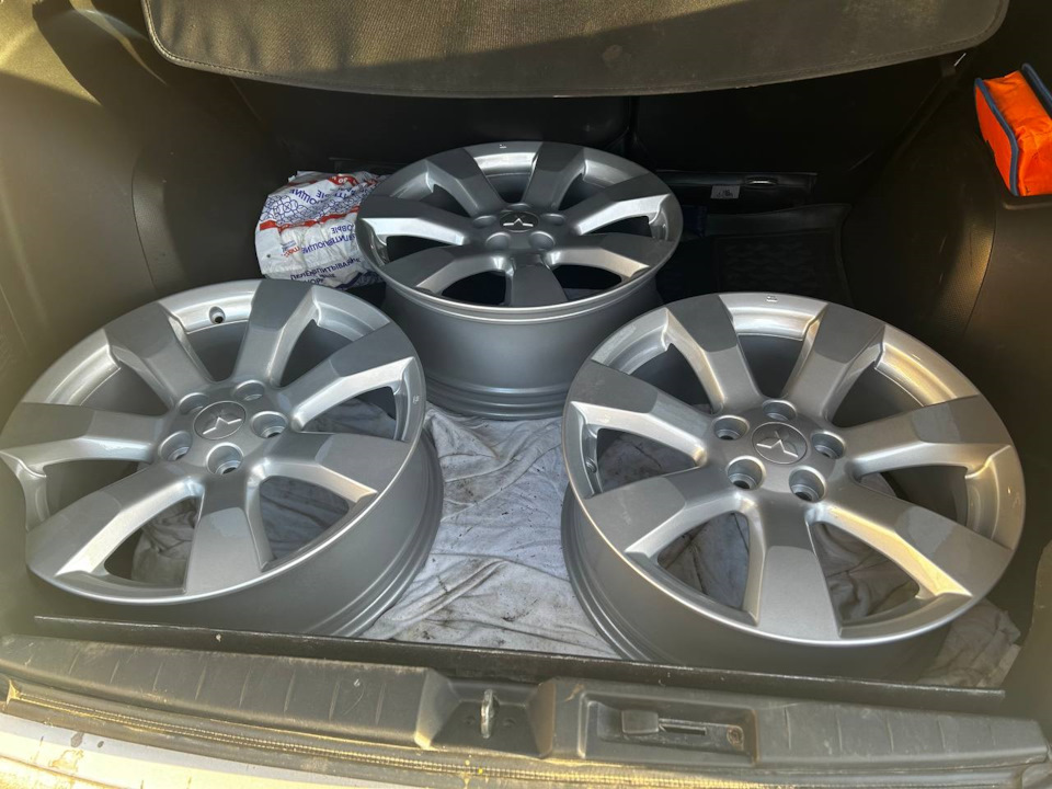 Летняя резина kumho crugen hp71 225/55 r18 — Mitsubishi Outlander XL, 2 ...