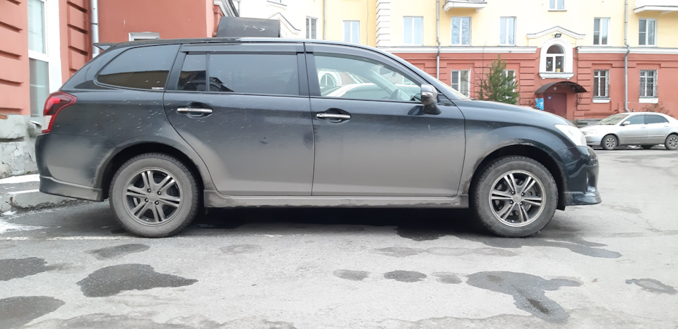 Фото в бортжурнале Toyota Corolla Fielder (E160)