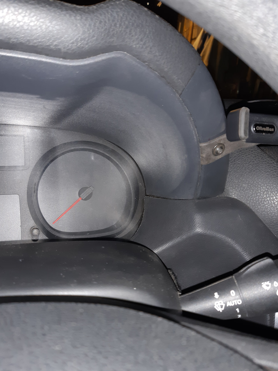 9QAAAgEGj A 960 держатель телефона дастер 202 й