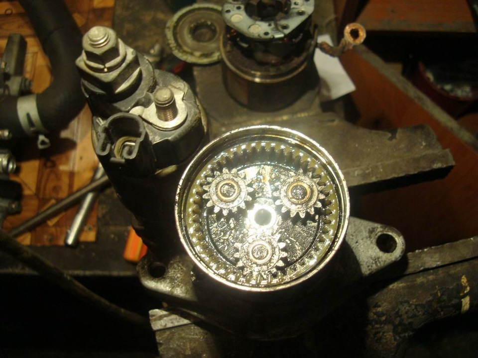 смазки почти нет — Toyota Funcargo