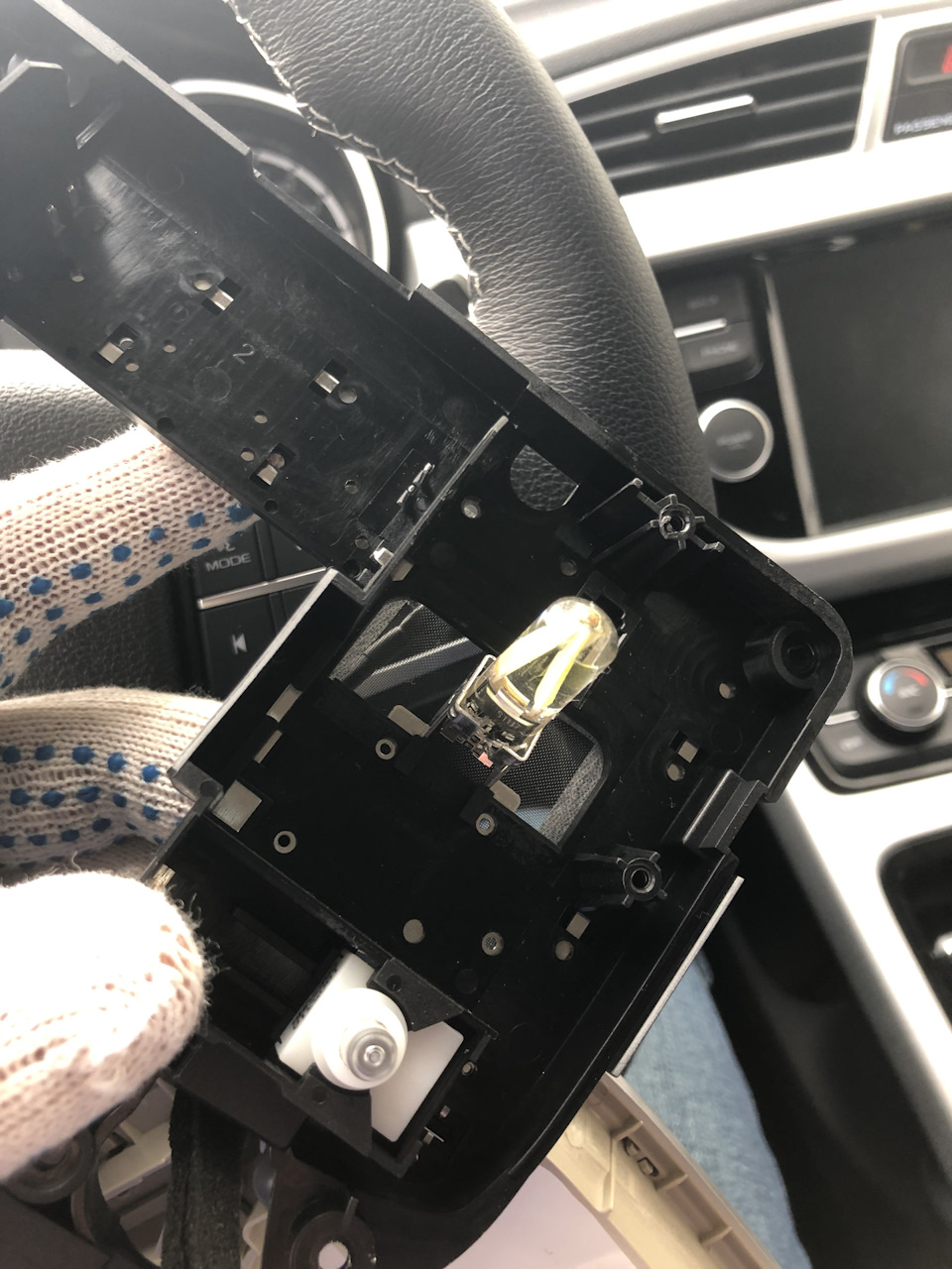 замена ламп джили атлас