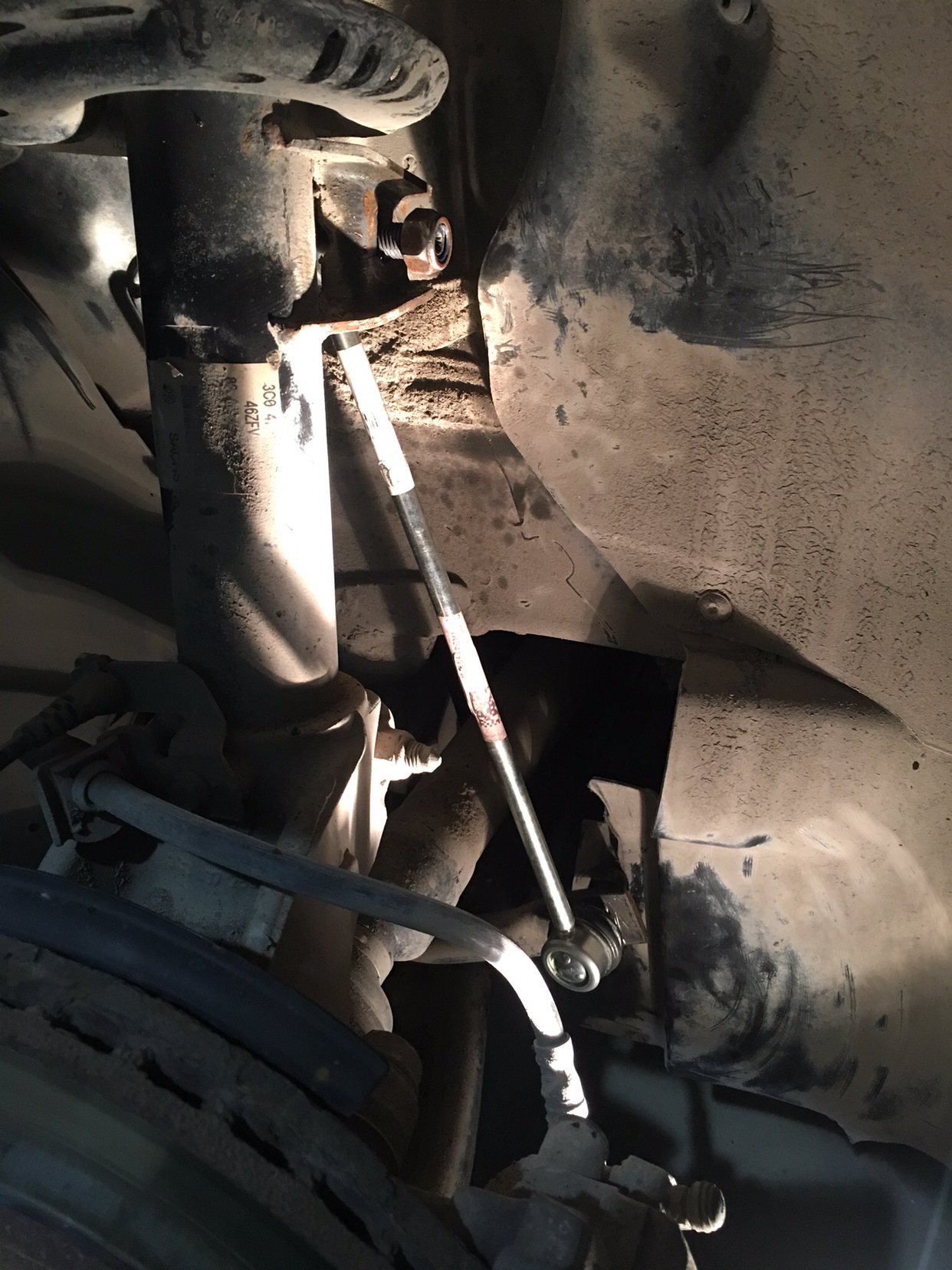 Замена стоек стабилизатора. Стойки стабилизатора лансер 10. Видео как поменять стойки стабилизатора. Видео как поменять стойки стабилизатора. Поломка стойки стабилизатора.