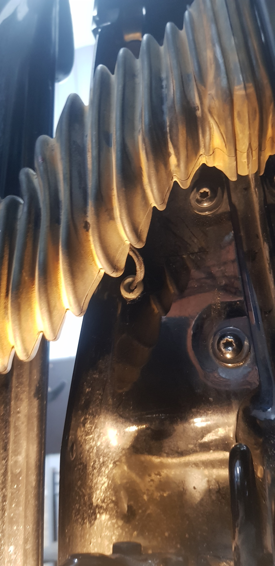 Динамические(бегающие) поворотники в корпус зеркал, шумка арок, замена ...